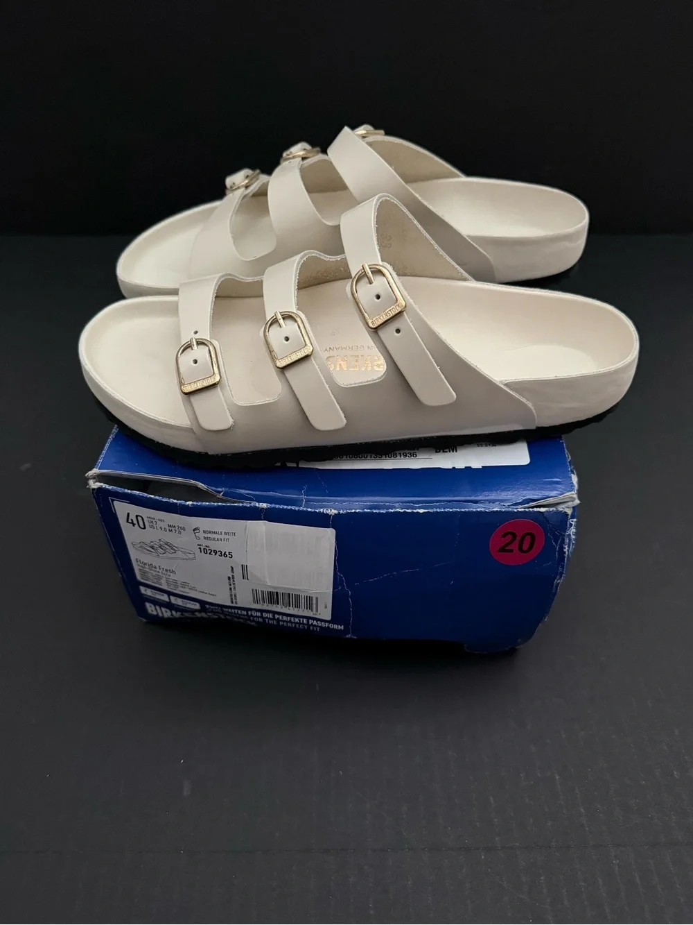 Birkenstock Florida Fresh Sandal in Ecru with Gold Buckles Size 9 NEW